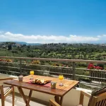 Luxury Apartment In Halepa