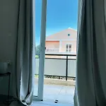 Derm\'S Apartments