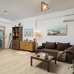 Modernpastel Apartment - Near Old Port With Parking