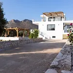 Lamzi\'S Residence