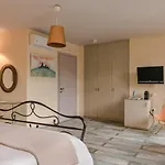 Fileas Art Hotel