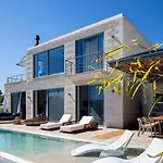 Heniochos Villas