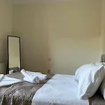 Anna Kavros Luxury Apartment