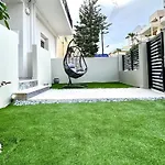 Camelia Home