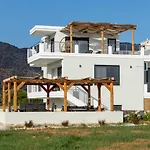 Lamzi\'S Residence