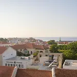 Sky-High Central Penthouse W. Stunning Views - 01