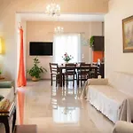 Kadiani\'S Residence By 8Essentially