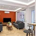 Urban Elegance, 3-Bedroom Flat In Heart Of Chania