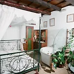 Ifigenia Trad.Rooms In Oldtown By.Marios