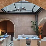 Elia Portou Due
