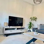 Stefania\'S House