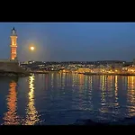 Mythos Old Harbour