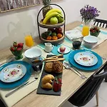 Konstantina Apartment Near The Beach