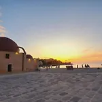 Beautiful House In The Old Town Of Chania- 4 Rooms