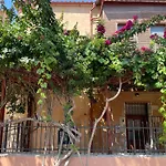 Lindas Convent Garden Home 2