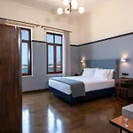 Mosaic Venetian Harbour Suites