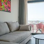 Sky-High 70Sqm Penthouse W. Stunning Views - 05