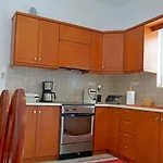 Polyraki\'S Cottage