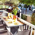 Nama -Central Vacation Rental With Free Parking Only 900M Far From Venetian Port And Beach!