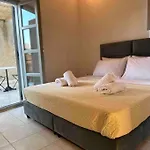 Casa Di Sarpaki