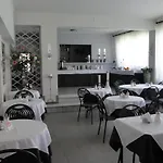 Danaos Hotel