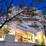 Irida Hotel