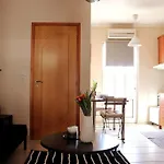 Down Town Apartment 27A