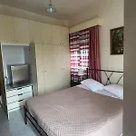 Souvlakis Pool Suites