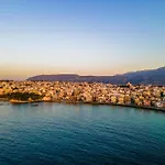 Tailor Made, Central 3-Bedroom Apartment In Chania