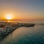 Tailor Made, Central 3-Bedroom Apartment In Chania