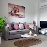 Galanthus Apartment 1