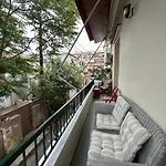 Omiros Apartment