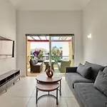 Casseiopia 5 Bedroom Villa On Beach With Pool