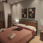 George Apartment In Nea Chora
