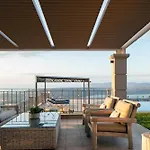 Villa Golden Hill