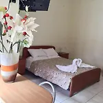 Irene\'S Studio In Chania