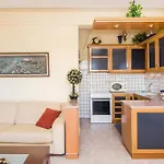 Leonidas House With Sea View