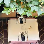 Steki Luxury Room 1