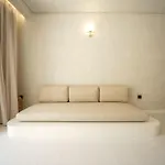 Amelia Luxury Suites Old Town