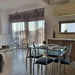 Iriana\'S Apartments In Center