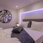Suite Dreams I