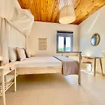 Villa Elena - Private Villa In The Heart Of Nature