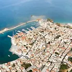 Hermes Studio - In The City Just Steps To The Sea!