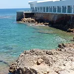 Elia Sea Suites