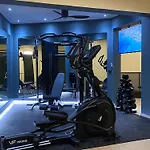 Villa City View - Heated Pool & Gym - Majestic Views - 5 Min Drive From Center
