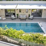 Seafront Villas I \