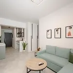 Minimal Chic Retreat Suite