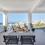 Sea City And Mountain View Apartment