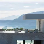 Avery Villa