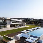 Villa Mika